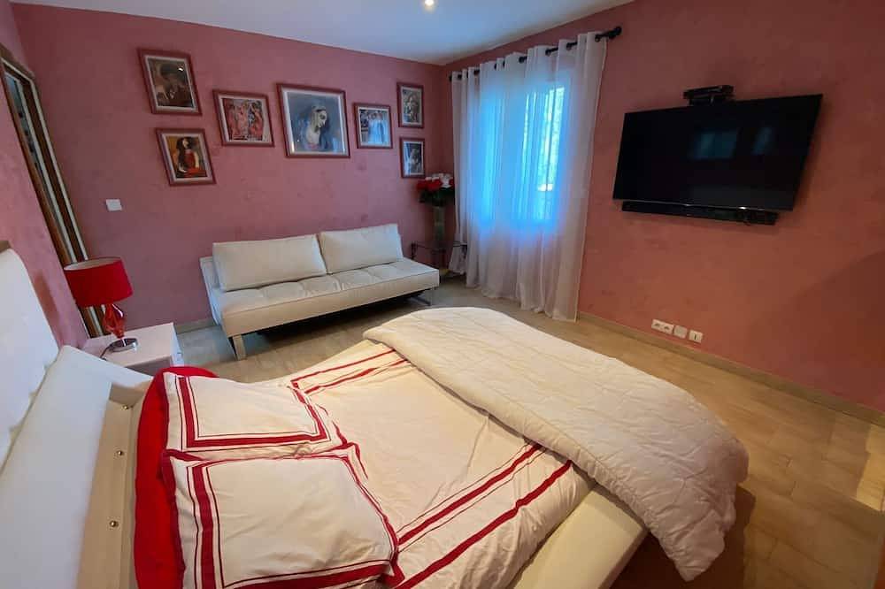 Maison Provençale 30 mm mer Méditerranée ; 1 h Canyon du Verdon lac Ste Croix in Trans-en-Provence, Draguignan region