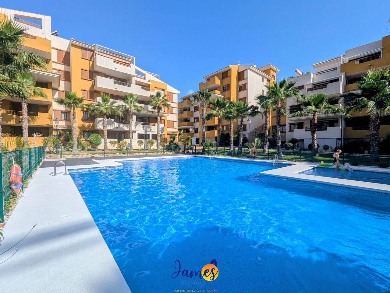 Appartement entier, Tropical Apartment with Pool in Playa Rocío del Mar (Torrevieja), Torrevieja