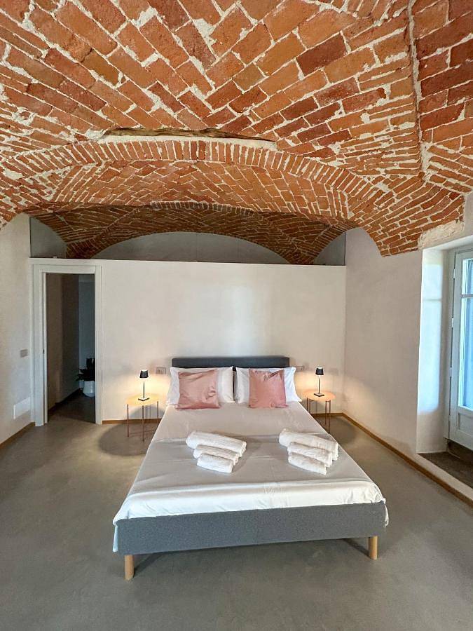 Location de vacances pour 3 personnes, avec jardin ainsi que terrasse et vue à Mondovì - 2