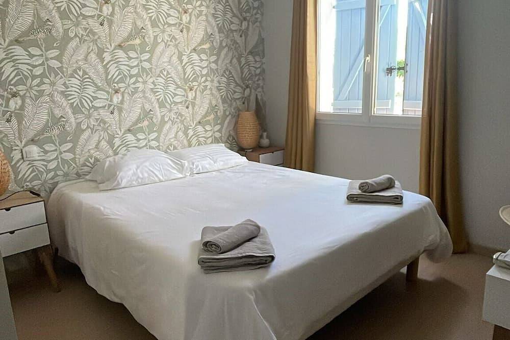 Maison climatisée de plain pied avec 3 chambres et piscine in Bernac, Région d'Albi