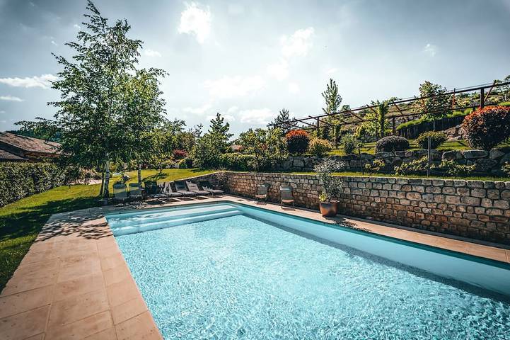 Gîte pour 10 personnes, avec Terrasse et Jardin