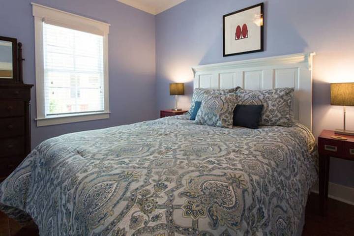 Cottage for 6 people, with garden and balcony in Savannah