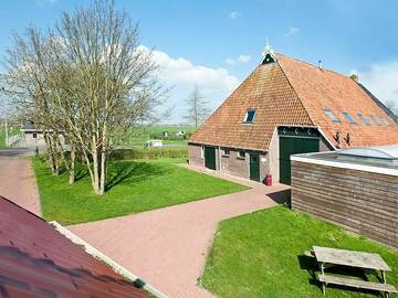 Ferienhaus für 100 Personen, mit Balkon/Terrasse und Terrasse am Ijsselmeer