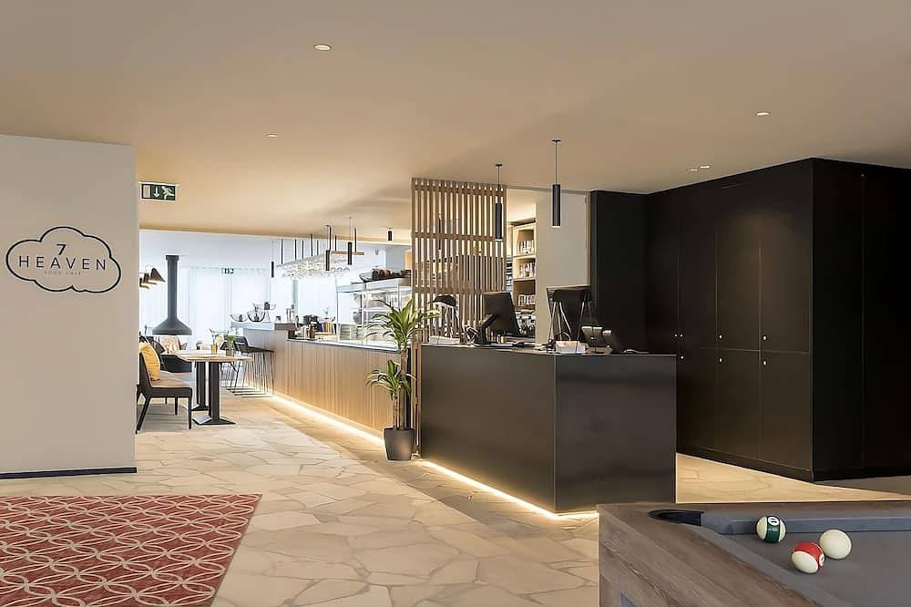 Entire apartment, Walking Distance to Grote Markt! Family-friendly Property, City Views & Kitchen! in Antwerp, Antwerp region