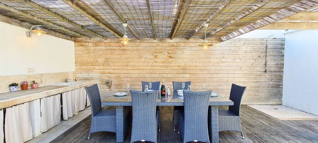 Gîte pour 8 personnes, avec jardin et piscine, animaux acceptés à Rivedoux-Plage - 3