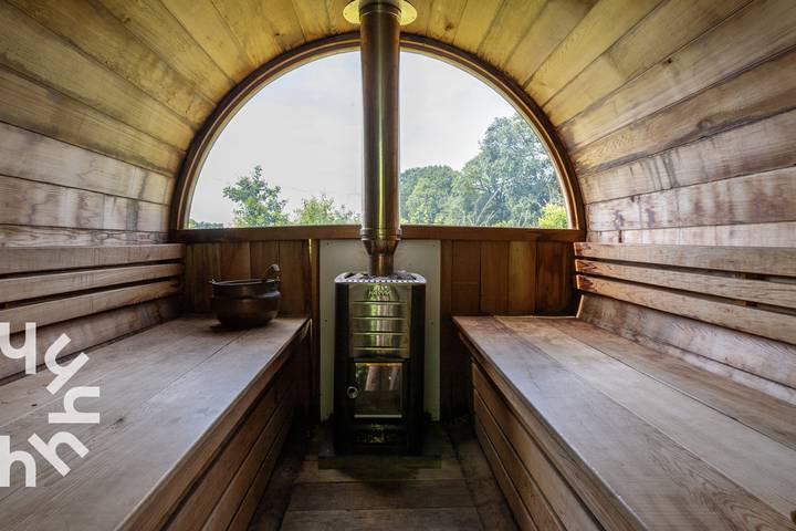 Romantisches Ferienhaus mit Außenspa, Sauna und Teich in ruhiger Lage in Drenthe in Nationalpark Dwingelderveld