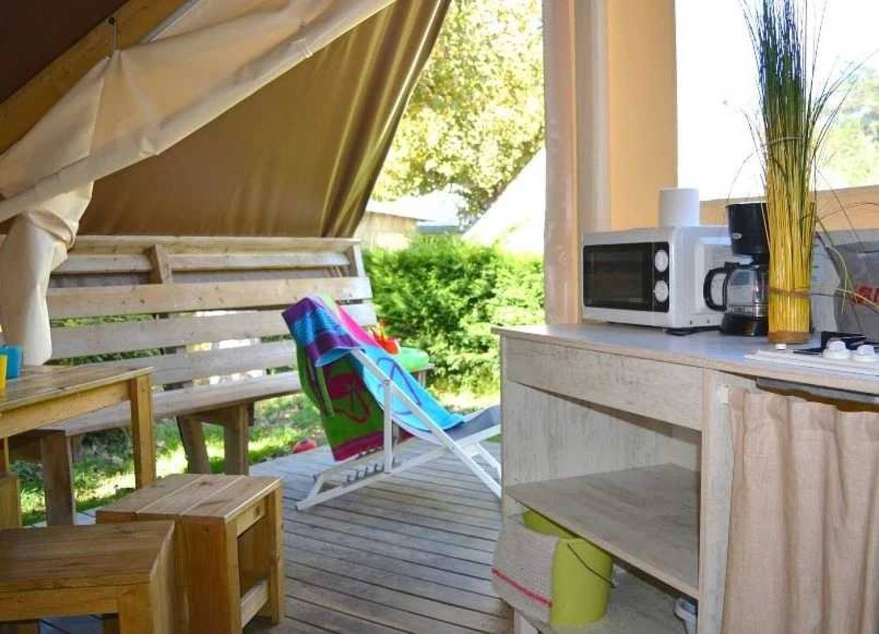 Zecamping espace aquatique chiens acceptés club enfant locatif 17m2 in Château-d'Olonne, Les Sables-d'Olonne
