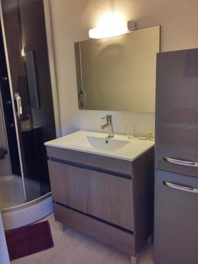 Appartement entier, Appartements Cote pont Vieux-Self Check-In in Carcassonne, Région de Carcassonne