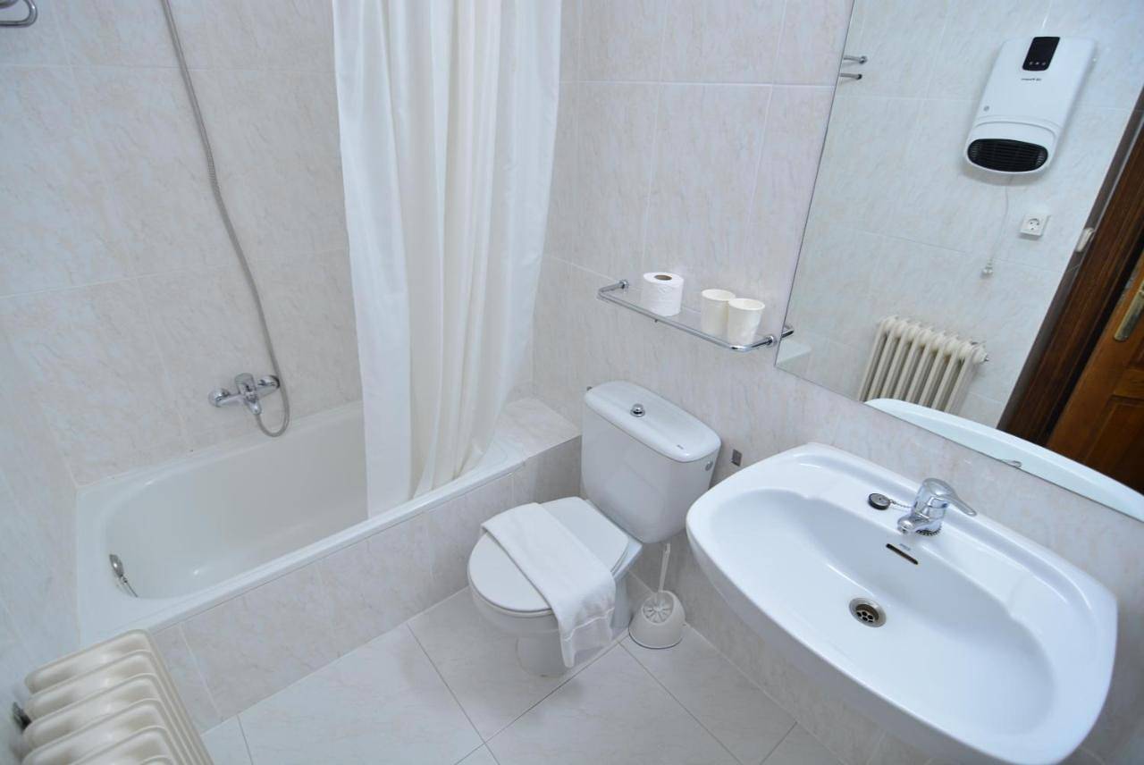 Economy Twin Room in Olite, Province de Navarra