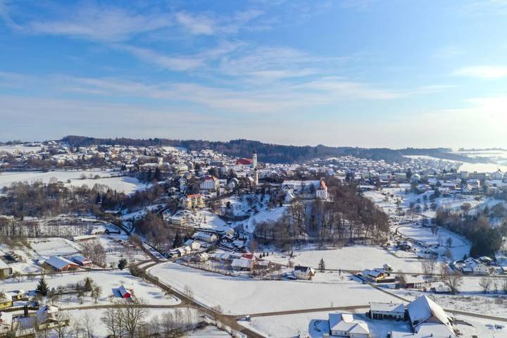 Ganze Wohnung, Ferienwohnung Veronika - Ferienwohnung am Waldrand in Bad Griesbach, Bayerische Golf und Thermenland