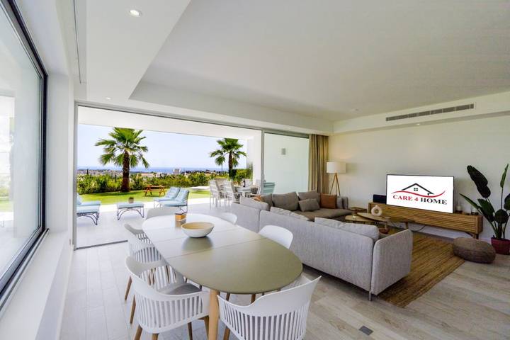 Ganze Wohnung, Stylish 3-Bed Apartment | Alcazaba Lagoon in Alcazaba Lagoon, Casares