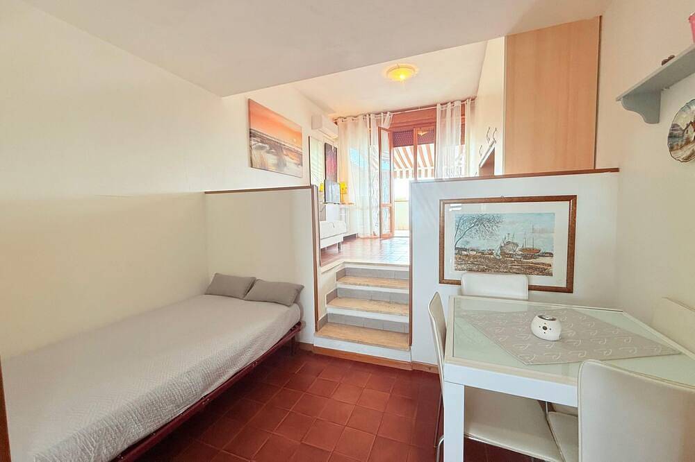 Entire apartment, Halifax in Lido delle Nazioni, Ferrara Province