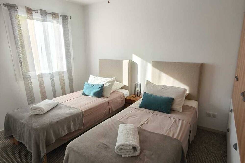 New villa with pool and spa, Aubenas in Aubenas, Ardèche