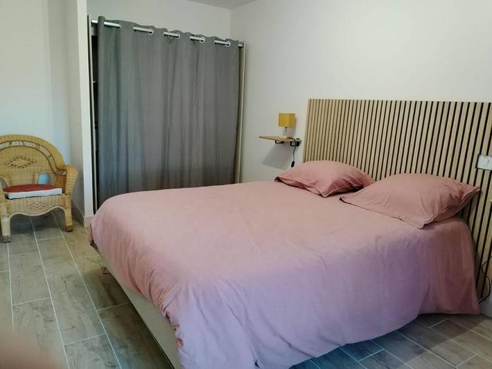 Location de vacances pour 6 personnes, avec jardin à Asnières-la-Giraud - 3