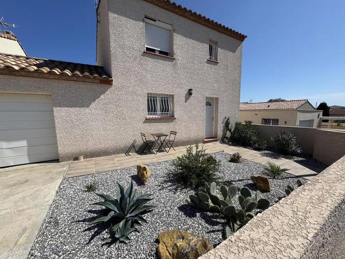 Gîte pour 6 personnes, avec terrasse et jardin - 1