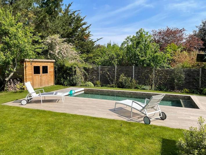 Location de vacances pour 7 personnes, avec jardin ainsi que piscine et vue dans Plage du Platin - 3