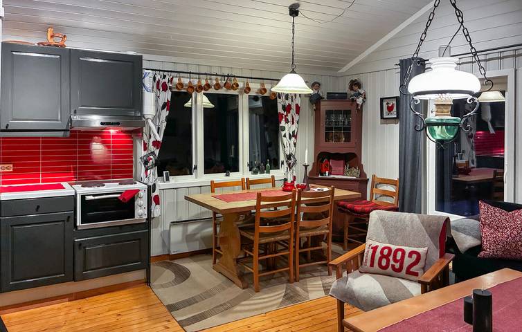 Ferienhaus für 8 Personen mit Terrasse in Bjerkreim