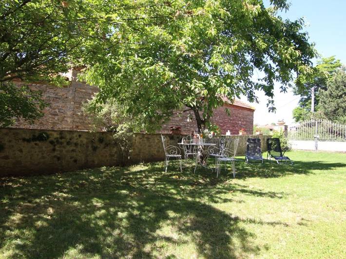 Gîte pour 6 personnes, avec jardin, animaux acceptés à Saint-Beauzire - 4