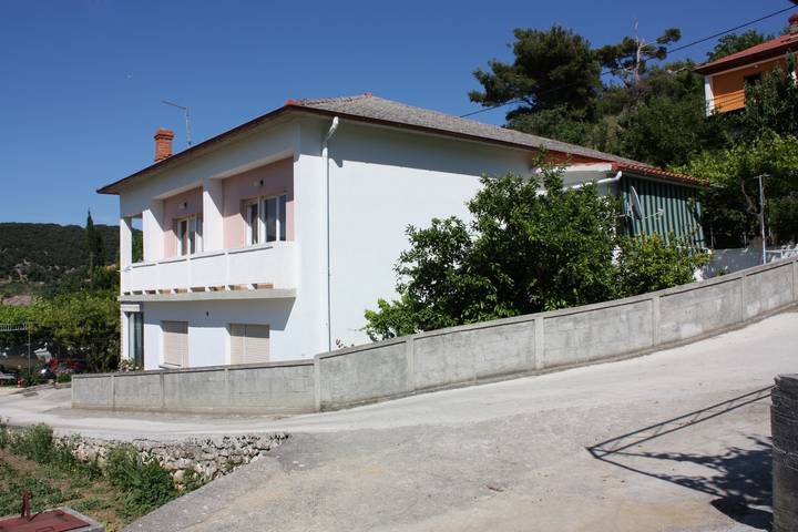 Ferienwohnung für 4 Personen, mit Balkon/Terrasse in Supetarska Draga - 2
