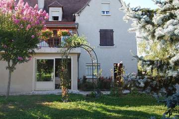 Gîte pour 4 personnes, avec jardin et piscine à Saint-Sozy