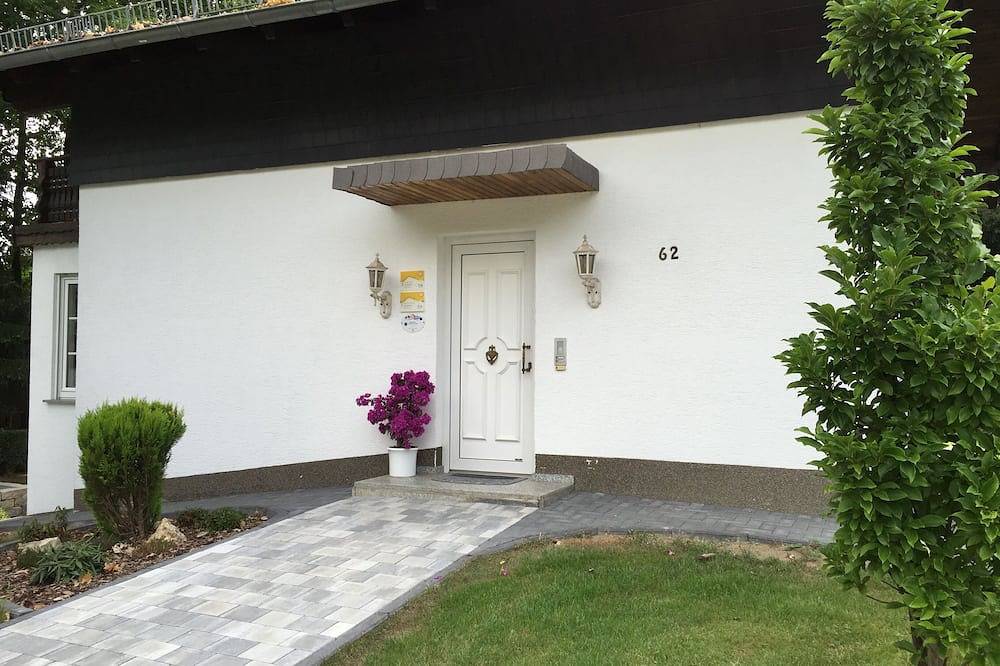 Ganze Wohnung, Traumhafte 5 Sterne Ferienwohnung mit gehobener Ausstattung in Rheinböllen, Nahetal