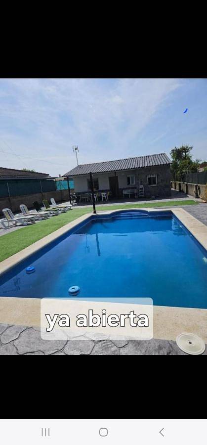 Casa de vacaciones para 8 personas, con jardín además de vistas y piscina - 1