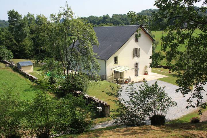 Chambre d’hôte pour 2 personnes, avec piscine et jardin