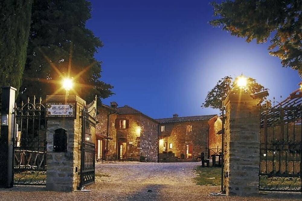Tuscany Villa, Salt Water Pool. Adults only location  in Caprese Michelangelo, Valtiberina