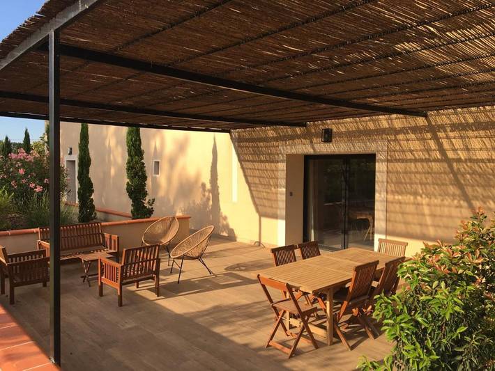 Location de vacances pour 11 personnes, avec Terrasse ainsi que Jardin et Vue à Camélas - 2