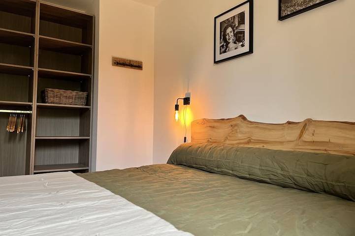In the heart of the Alpilles, fully renovated Mazet with heated private pool. in Paradou, Arles region