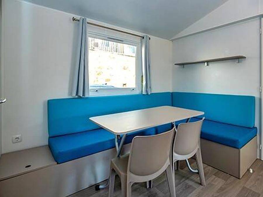 Camping Domaine de la Sainte Baume - Mobilheim 4 personen - Comfort | 2 Schlafz. | 4 Pers. | Erhöhte Terrasse | Klimaanlage in Nans-les-Pins, Brignoles Region
