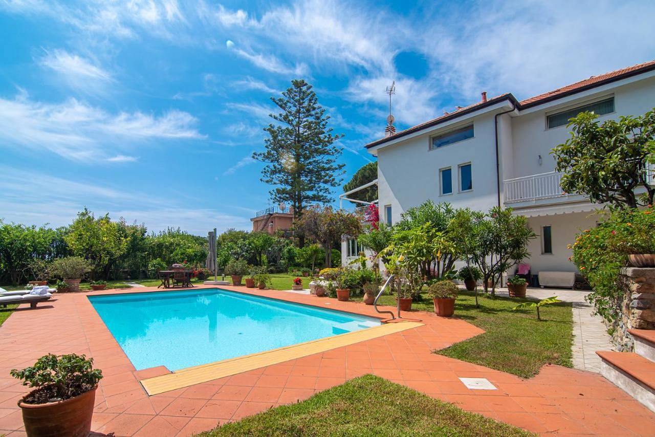 Magnificent Villa Sanremo in San Remo, Sanremo Gemeinde