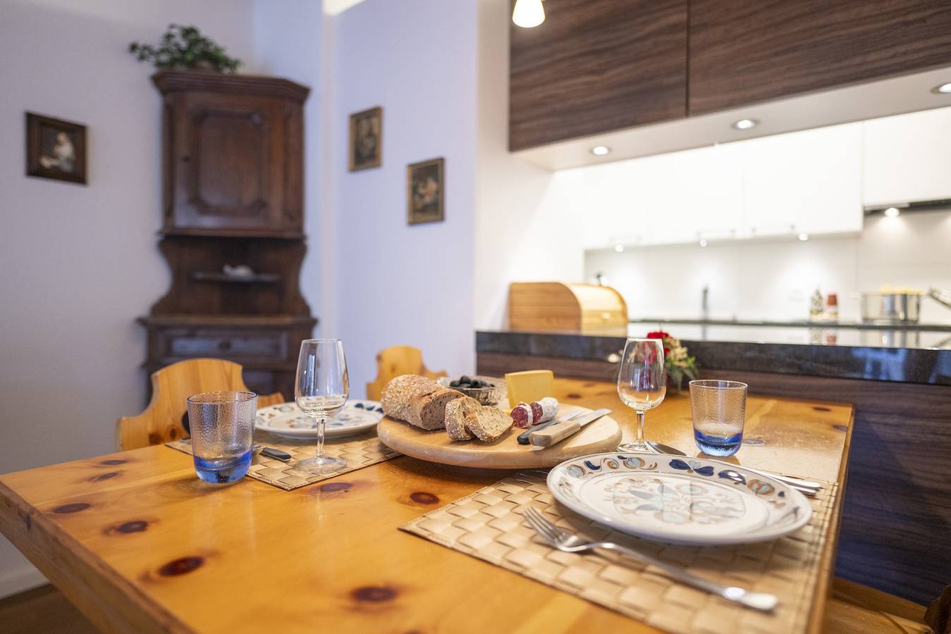 Ganze Wohnung, Ferienwohnung für 4 Personen mit Balkon in Scuol, Unterengadin