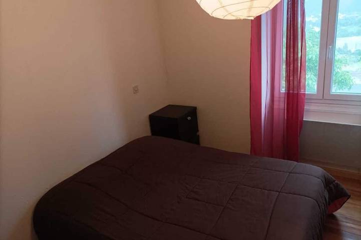 Gîte pour 4 personnes, avec terrasse à Montricher-Albanne - 3