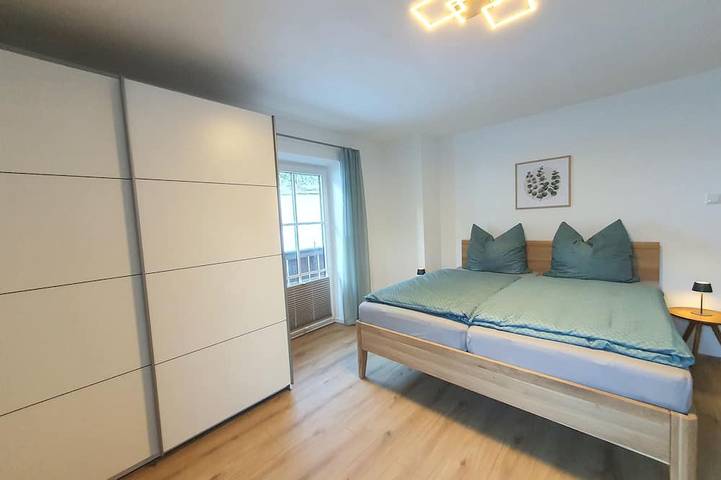 Ganze Wohnung, Ferienwohnung Silbergblick, 44m², 1-4 Pers., 1Sz, Du/Wc, Balkon in Bischofswiesen, Berchtesgadener Alpen
