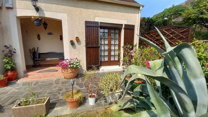 Location de vacances pour 3 personnes, avec terrasse et jardin à Herblay-sur-Seine - 3