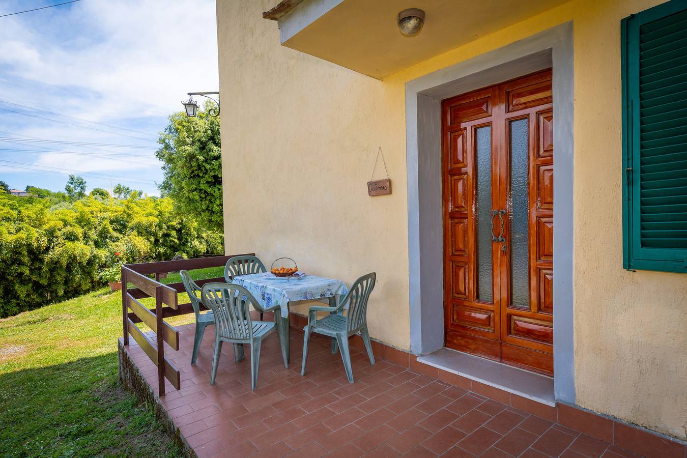 Ferienhaus 'Poggio2' mit Gemeinschaftspool, privatem Garten und Wlan in Fauglia, Italienische Riviera