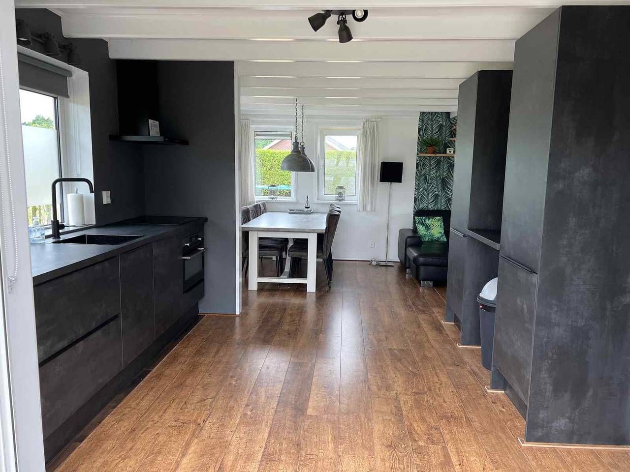 Schönes ländliches 5-Personen-Ferienhaus mit großem Garten in der Nähe des Tjeukemeer in Friesland