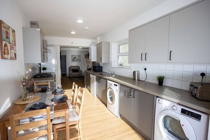 Location de vacances pour 7 personnes, avec terrasse et jardin à Swansea - 3