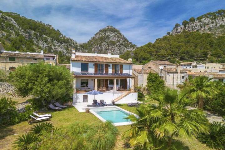 Ferienhaus für 4 Personen, mit Garten und Pool sowie Balkon - 1
