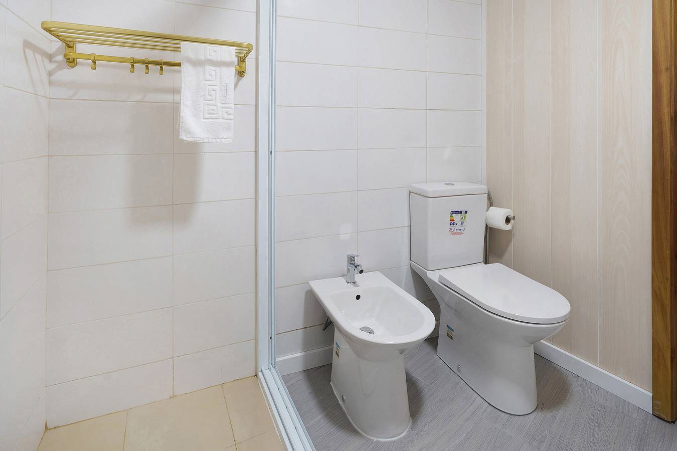 Vakantiehuis 'Casa Flor de Laranjeira' met gedeeld terras, wifi en airconditioning, foto 15