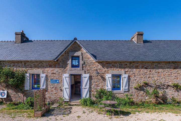 Gîte pour 6 personnes, avec Jardin à Tréméven
