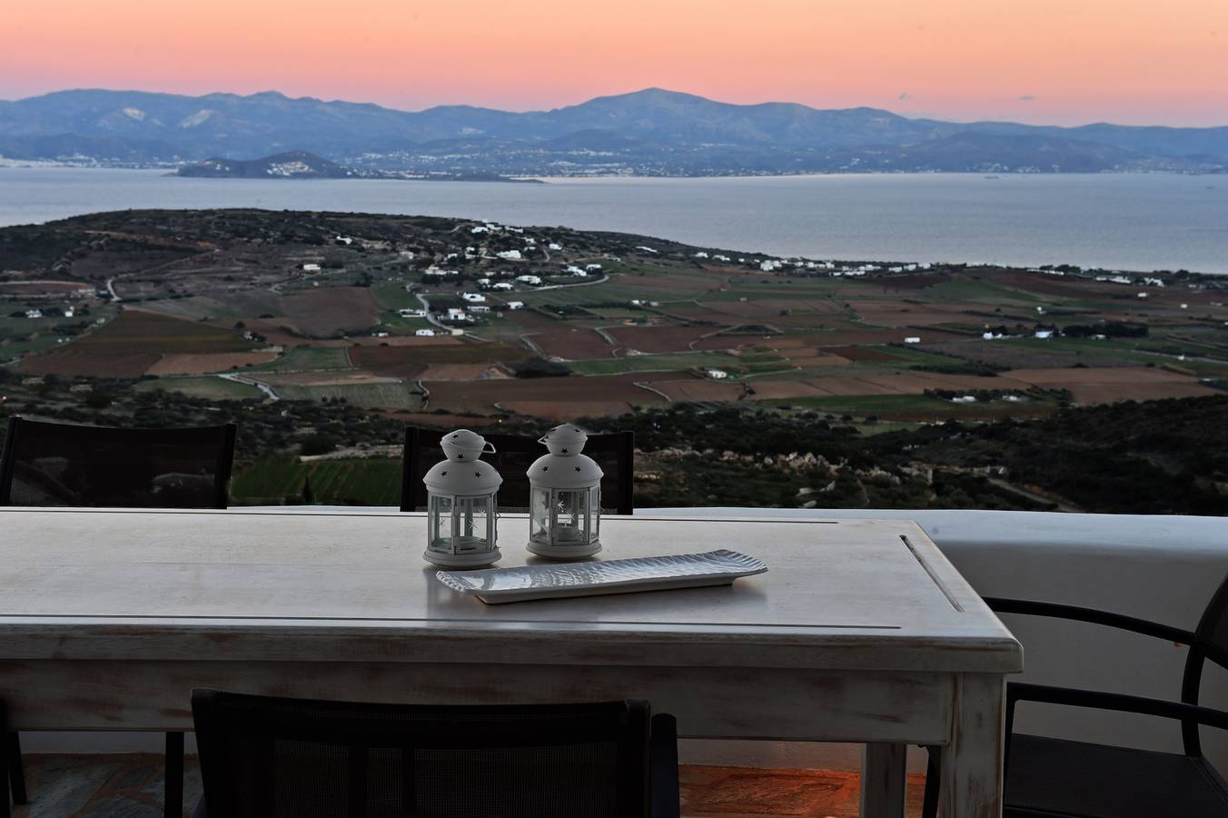 Villa Moonlight · Exquisite villa for 10 with pool in Paros