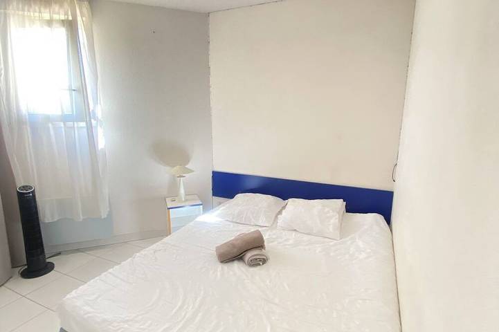 Gîte pour 4 personnes dans Plage de la Crique de l'Anau - 2
