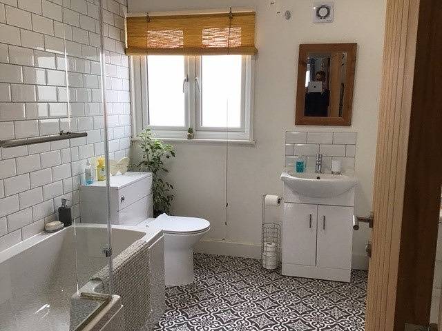 Entire holiday apartment, Central Teignmouth Penthouse, Sleeps 4, Pets Ok in Teignmouth, Devon