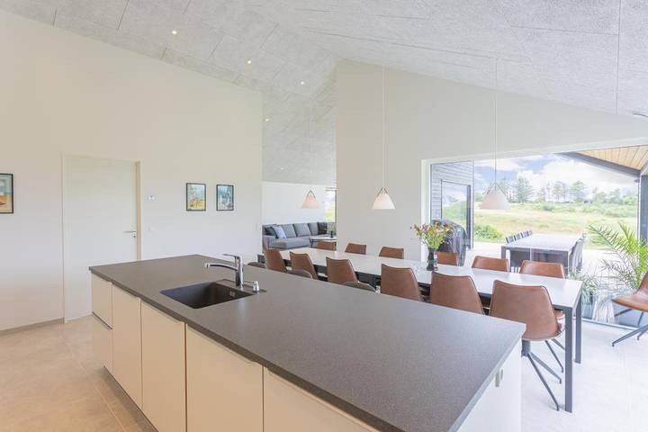 Ferienhaus für 14 Personen, mit Balkon/Terrasse und Whirlpool sowie Terrasse und Garten in Skallerup Klit - 4