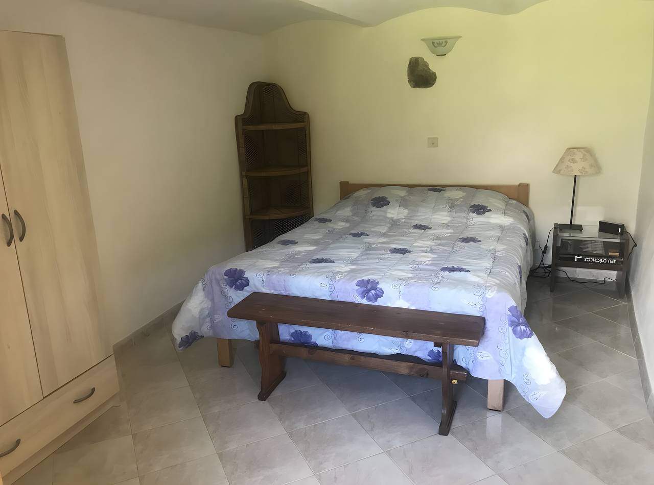 Appartement entier, Gîte la joubarbe, 2 personnes in Brantes, Parc naturel régional du Mont-Ventoux