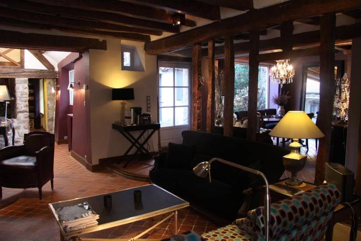 Location de vacances pour 2 personnes, avec vue et jardin à Rochefort-en-Yvelines