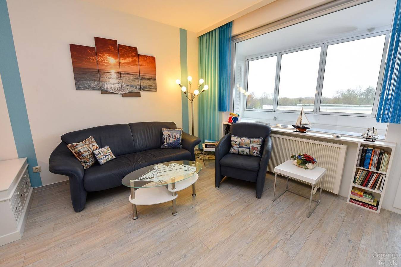 Geheel appartement, Komfortable Ferienwohnung mit Balkon und Pool direkt am Strand in Cuxhaven Döse in Döse, Cuxhaven