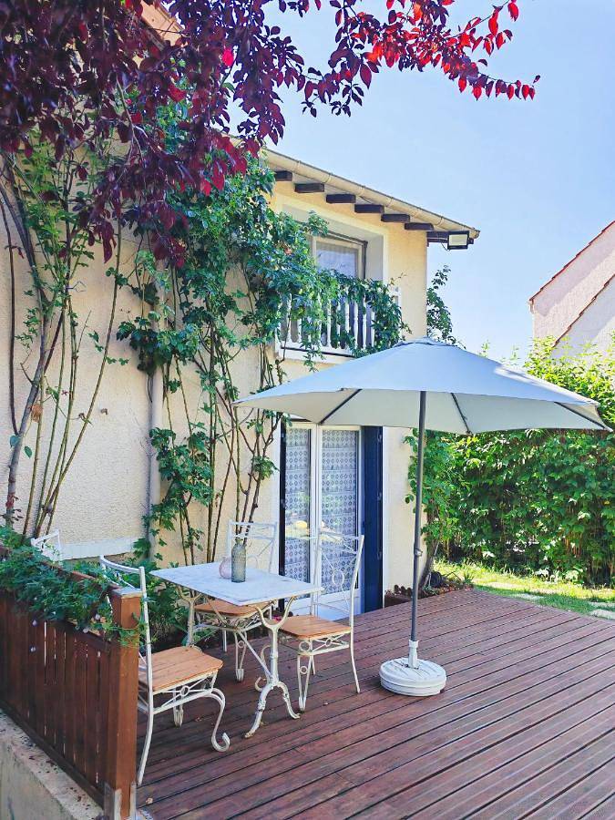 Comfortable house 45m2, 20 min to Paris with Bbq and shared private garden in Épinay-sur-Orge, Essonne